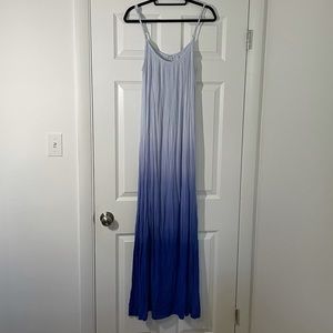 Splendid long blue dress size M